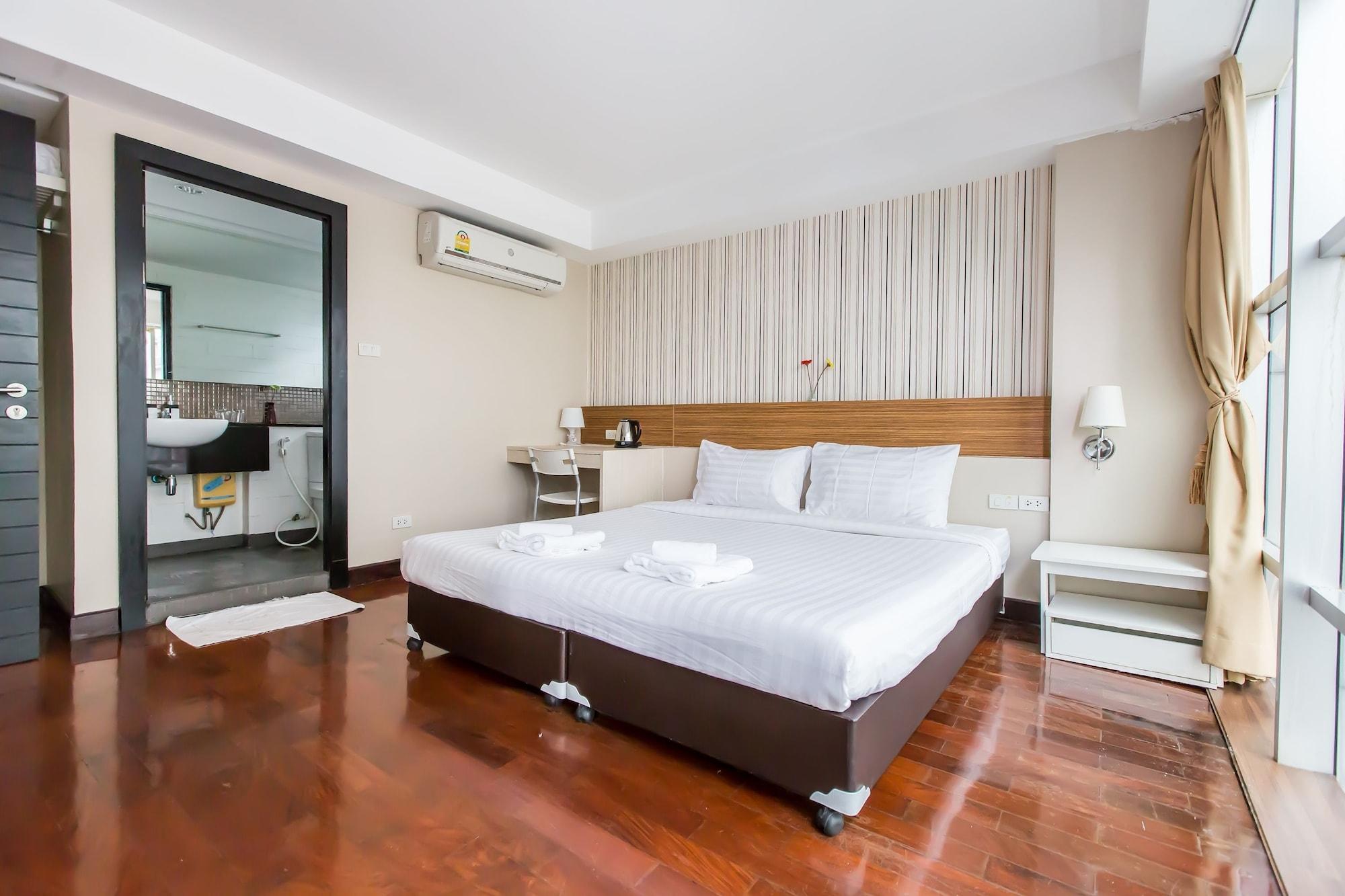 Snooze Hotel Thonglor Банкок Екстериор снимка