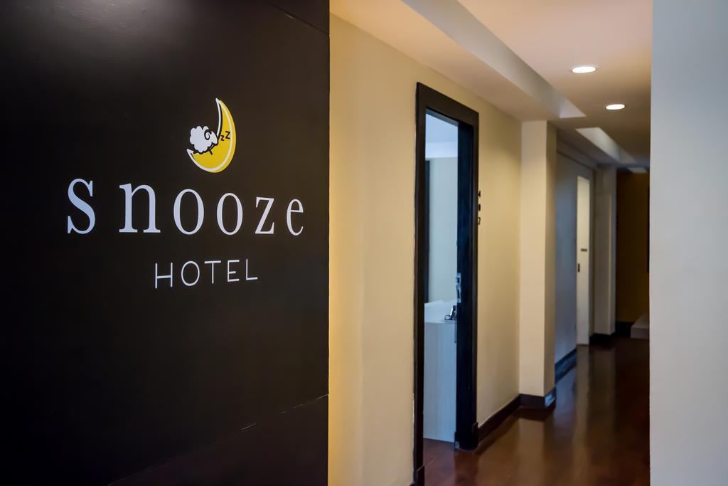 Snooze Hotel Thonglor Банкок Екстериор снимка