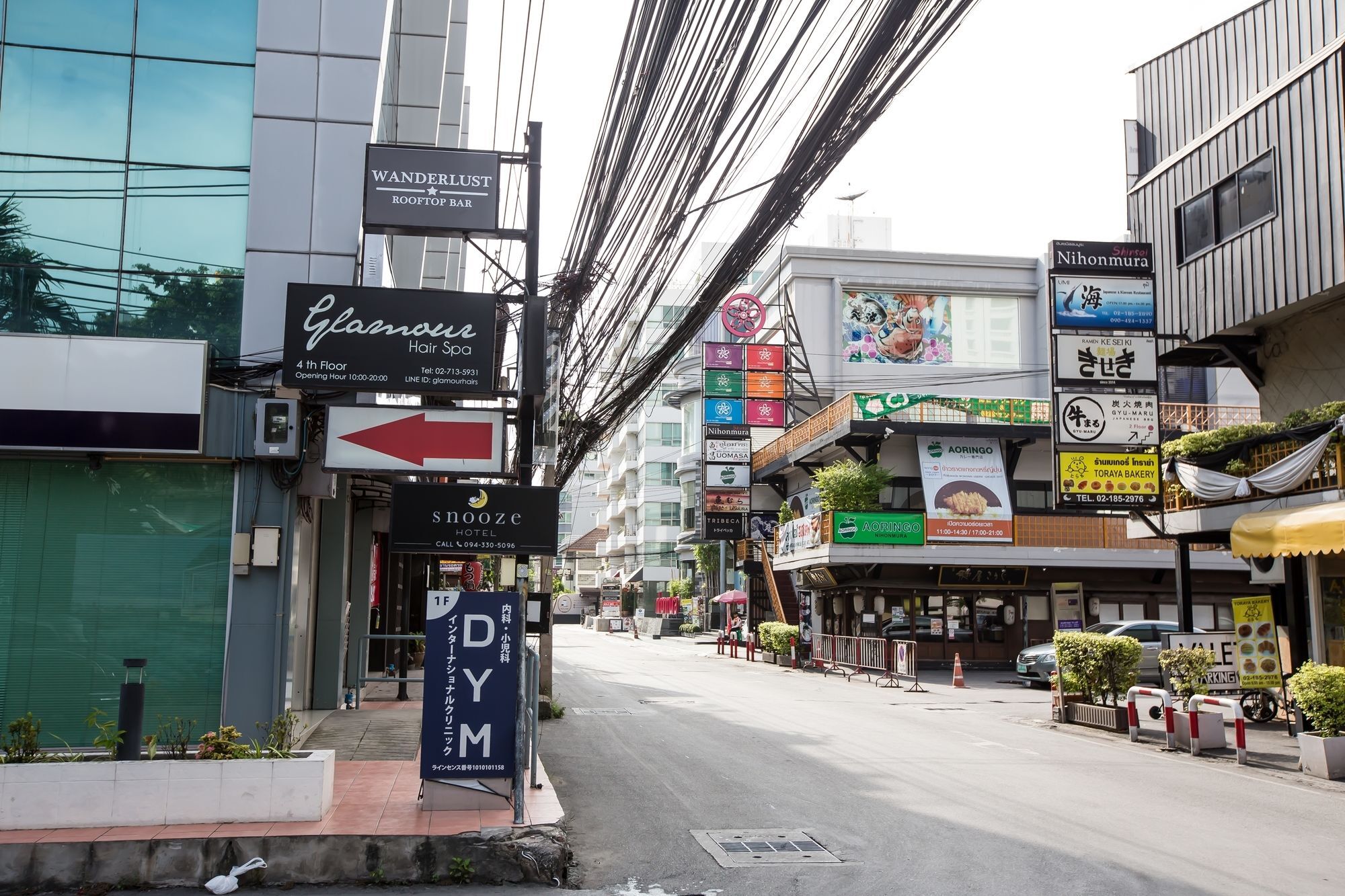 Snooze Hotel Thonglor Банкок Екстериор снимка