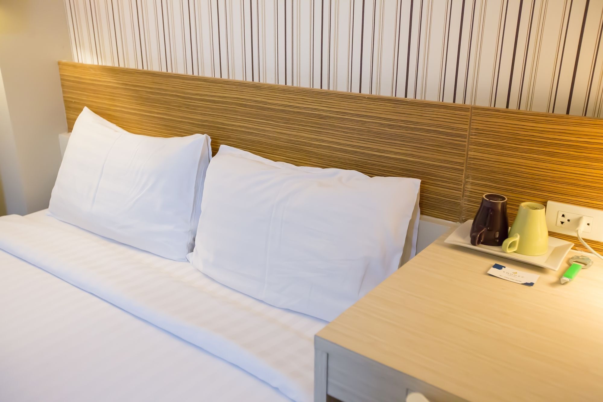 Snooze Hotel Thonglor Банкок Екстериор снимка